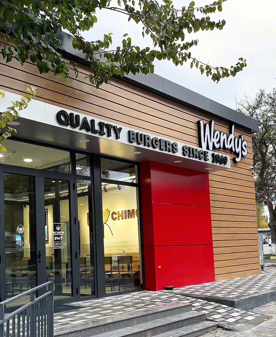 Wendy’s restoranining tashqi ko‘rinishi